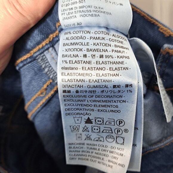 Levi's Premium Wedgie Jeans size 24 - Picture 8 of 9